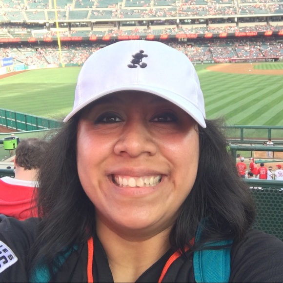 Meet your Posher, Lilly. - Picture 2 of 2